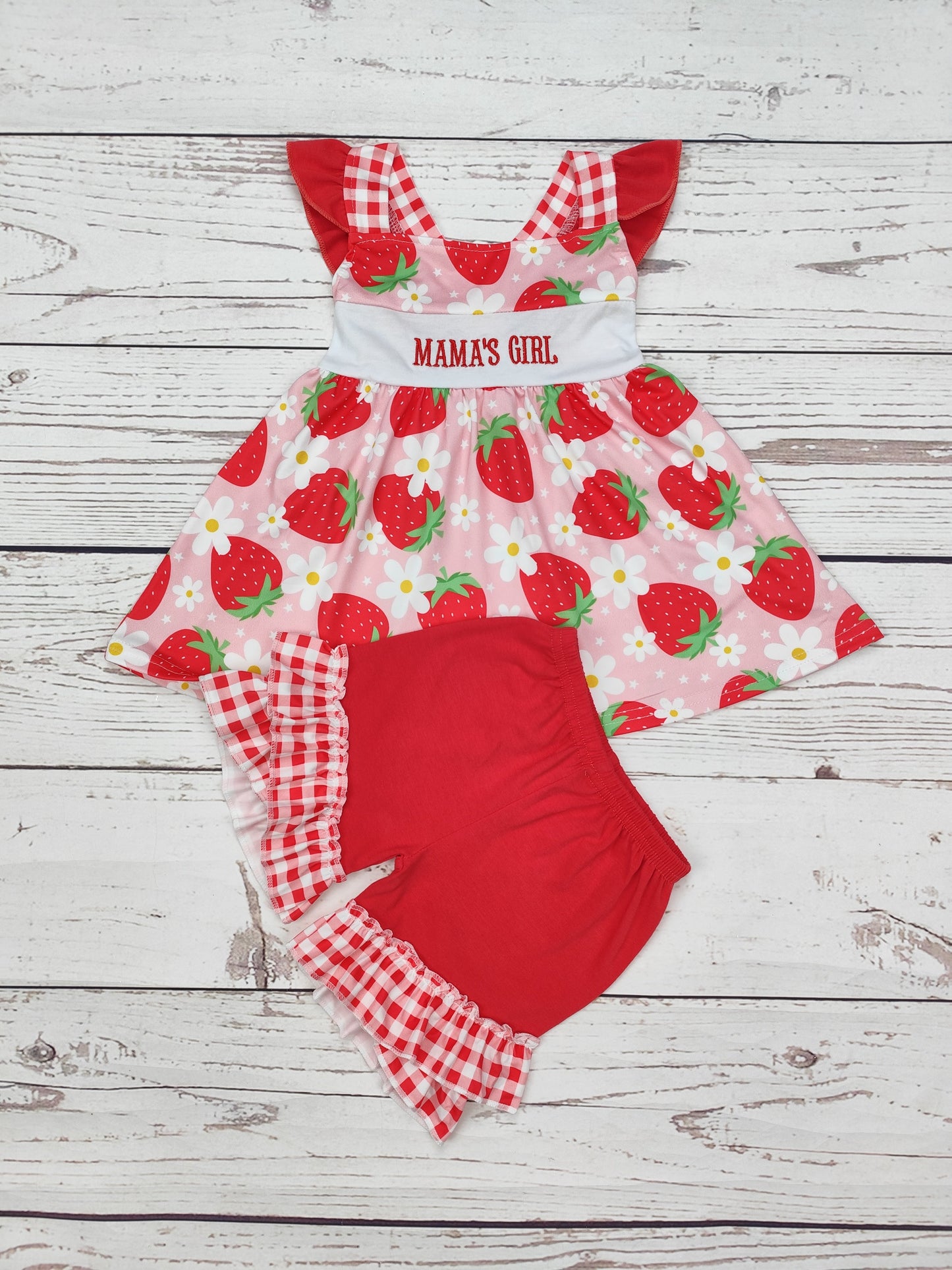 Mama's Girl Appliqué Strawberry Print Set